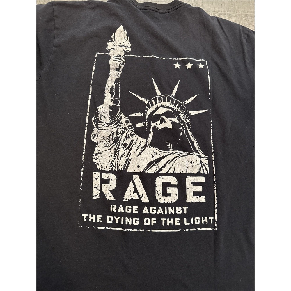 Black medium Tshirt rage against the dying of the light NY USA